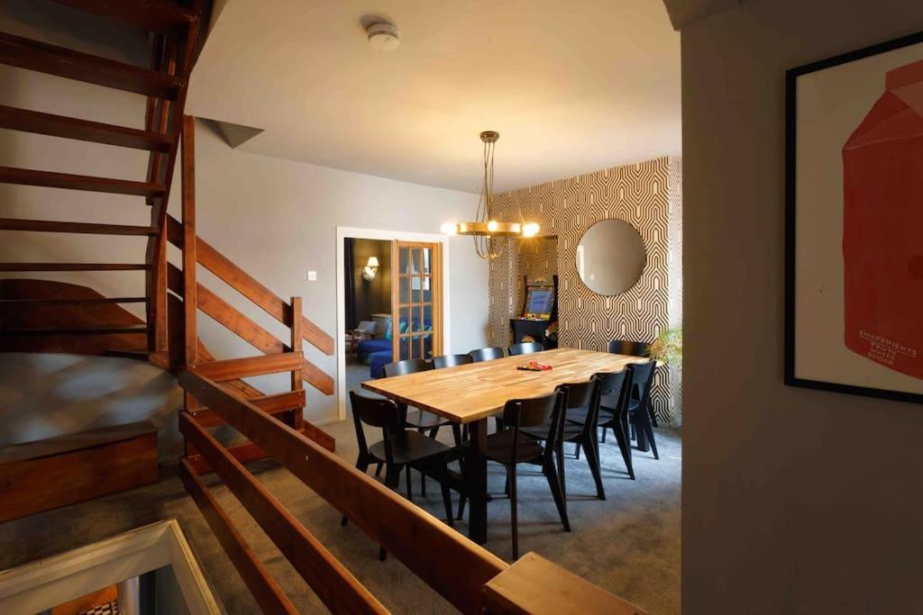 Chester/Handbridge Sleeps 9 + Netflix Hough Green Ngoại thất bức ảnh